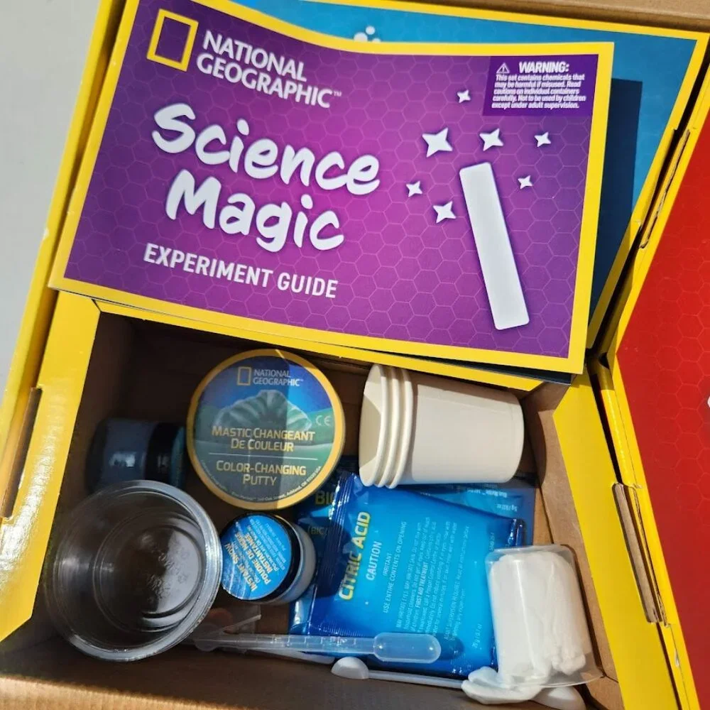 NATIONAL GEOGRAPHIC Mega Science Lab Kit 75 Experiments Chemistry STEM Earth sci